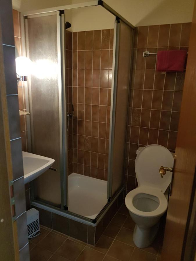 Garni Elisabetta Gordola Exterior foto